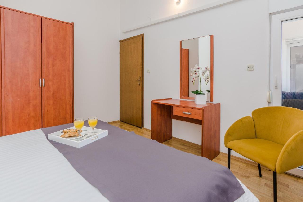 Apartments Marija スタリグラード エクステリア 写真