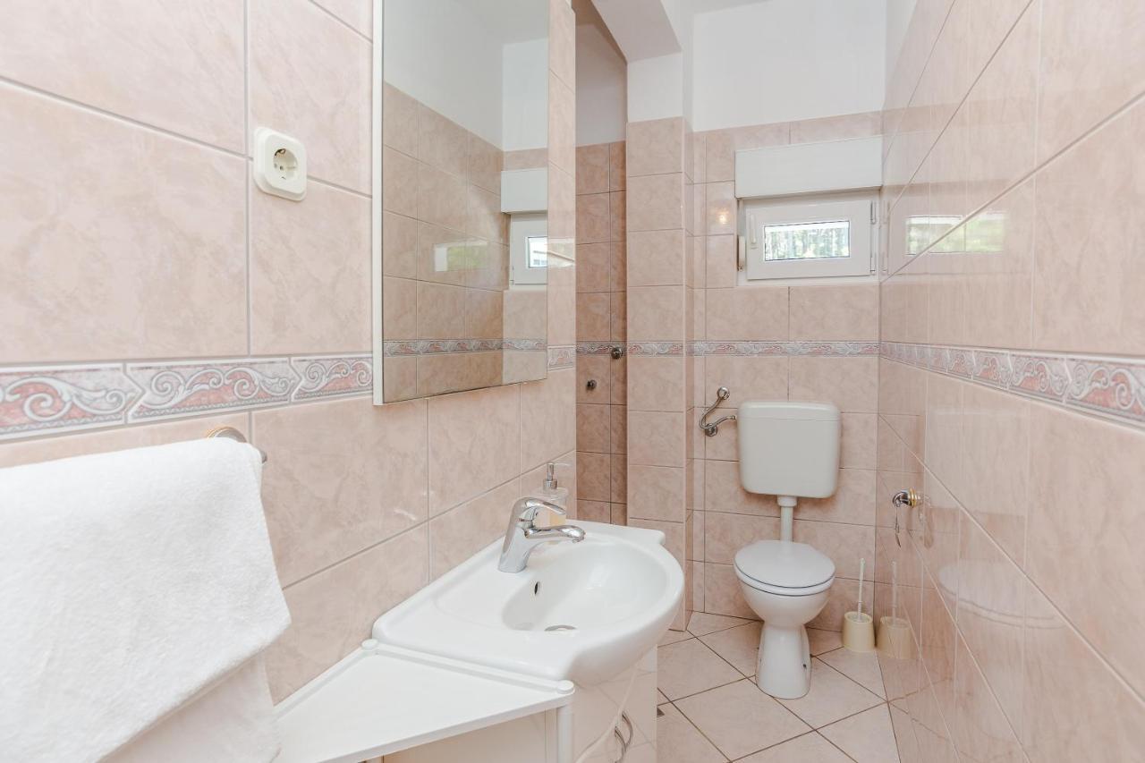 Apartments Marija スタリグラード エクステリア 写真
