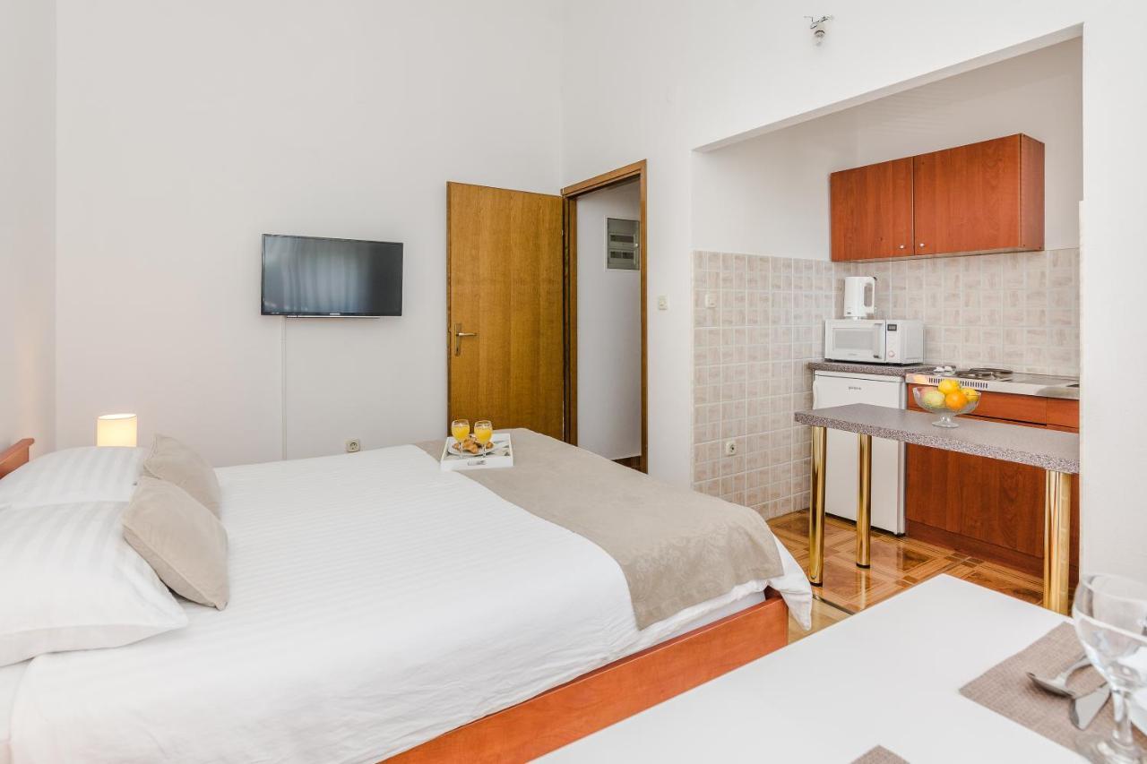Apartments Marija スタリグラード エクステリア 写真