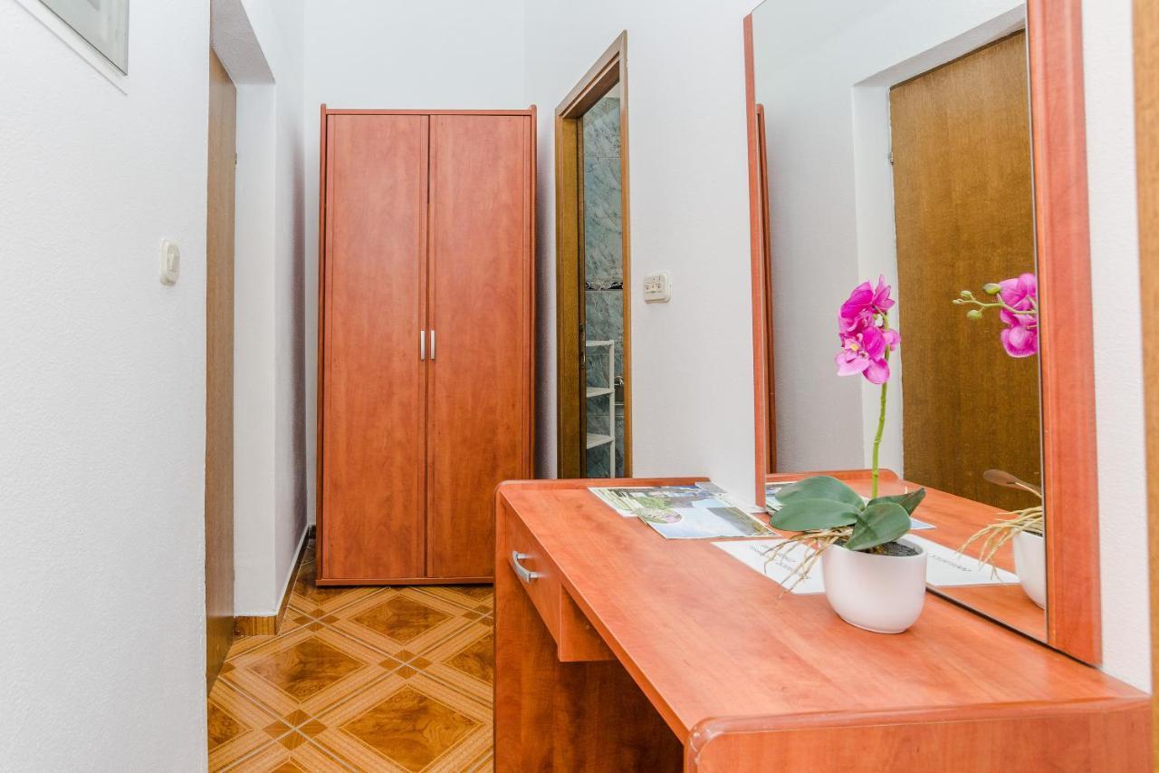 Apartments Marija スタリグラード エクステリア 写真