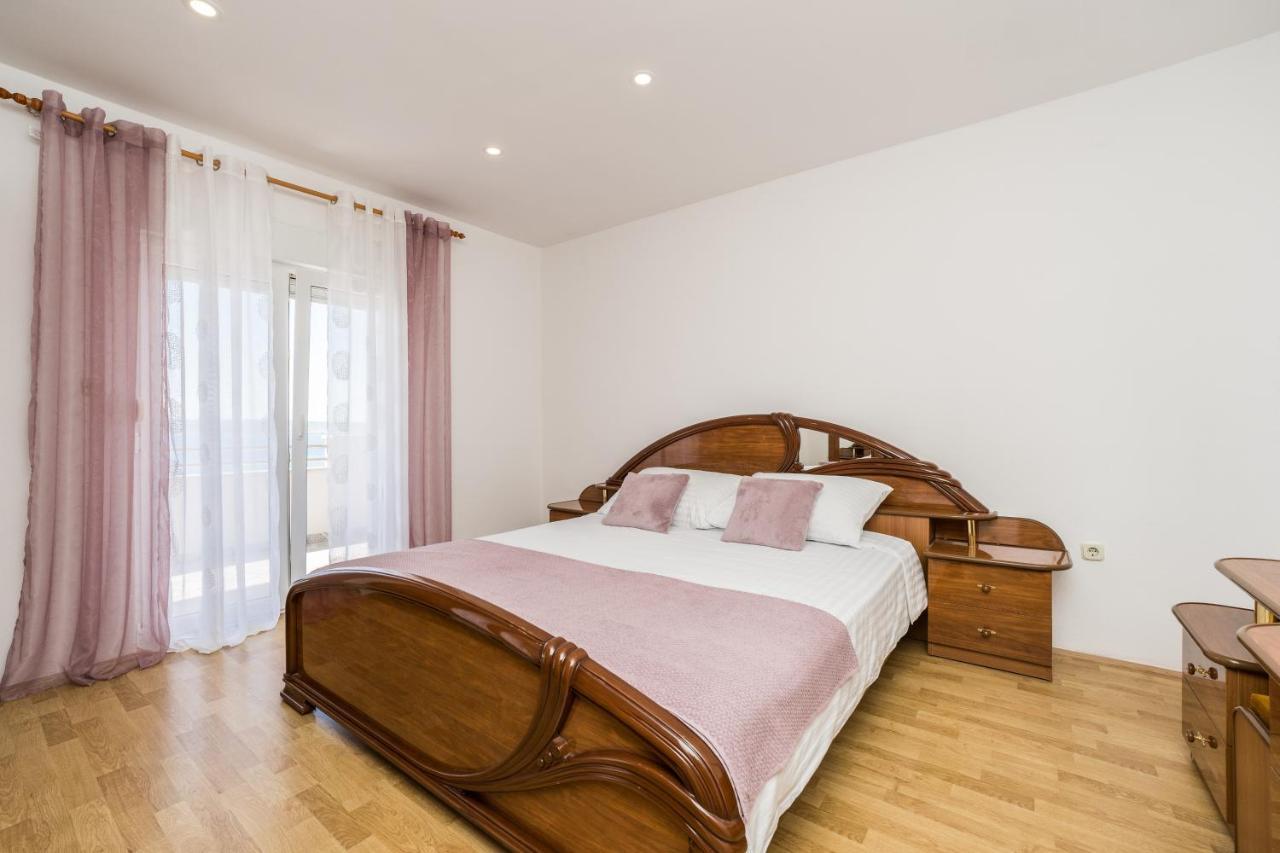 Apartments Marija スタリグラード エクステリア 写真