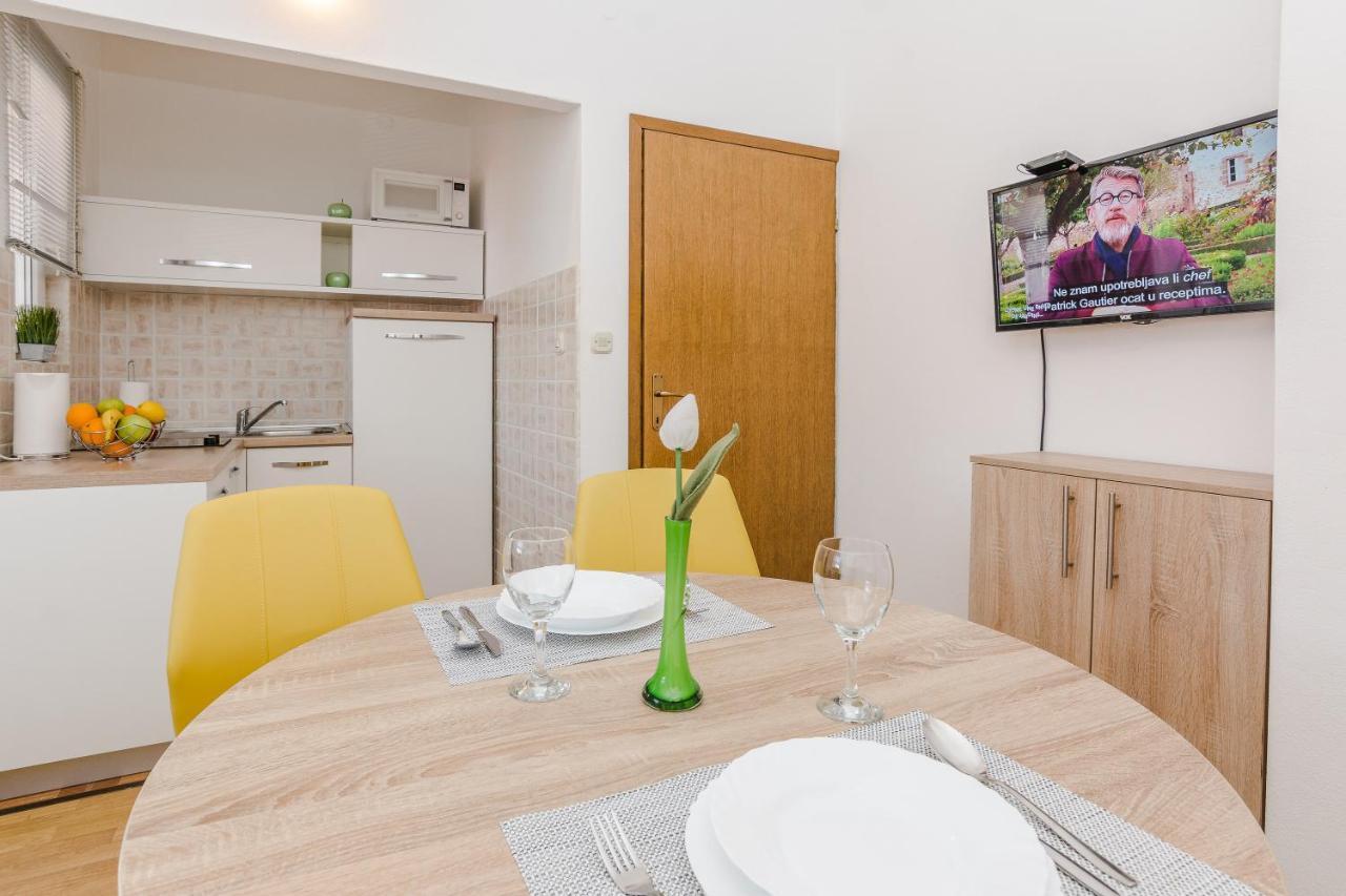 Apartments Marija スタリグラード エクステリア 写真